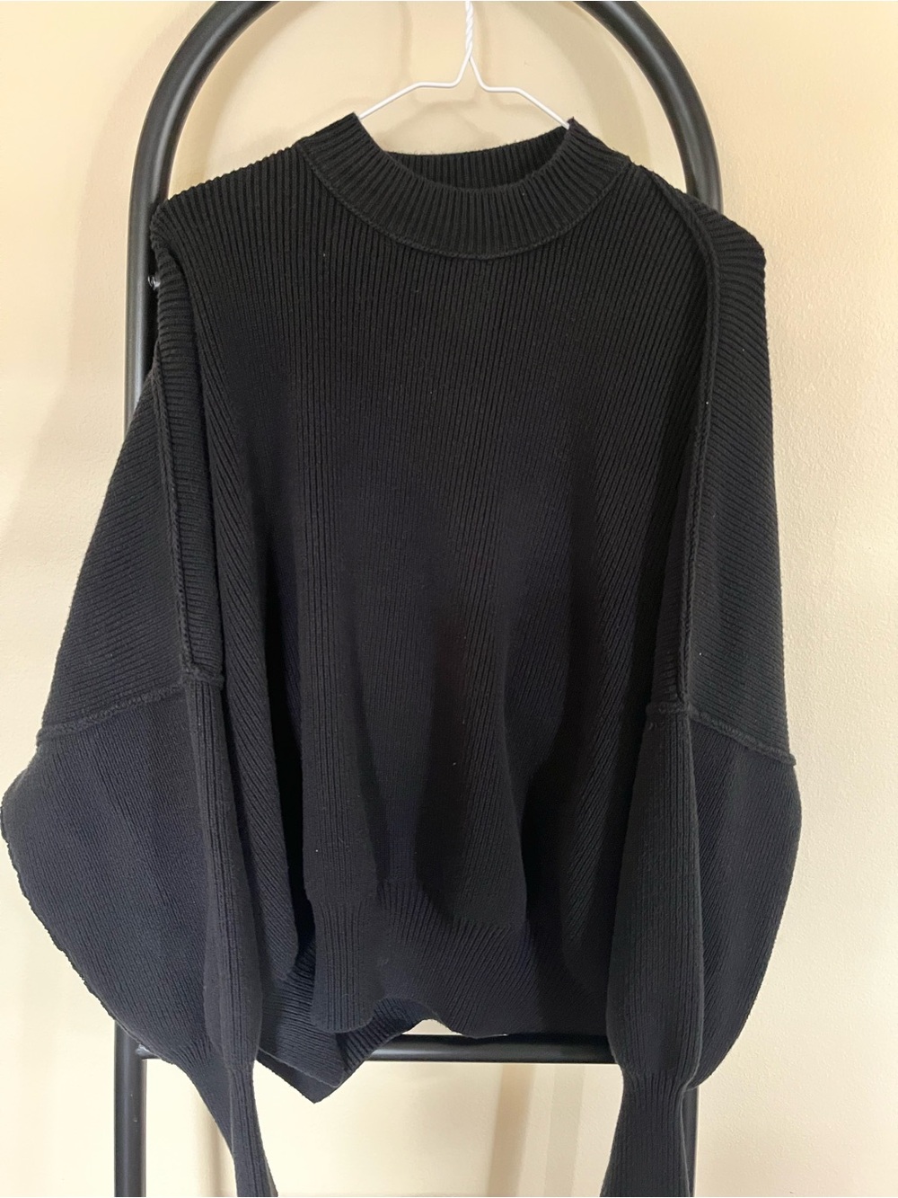 Women’s Black Ribbed Crewneck Sweater